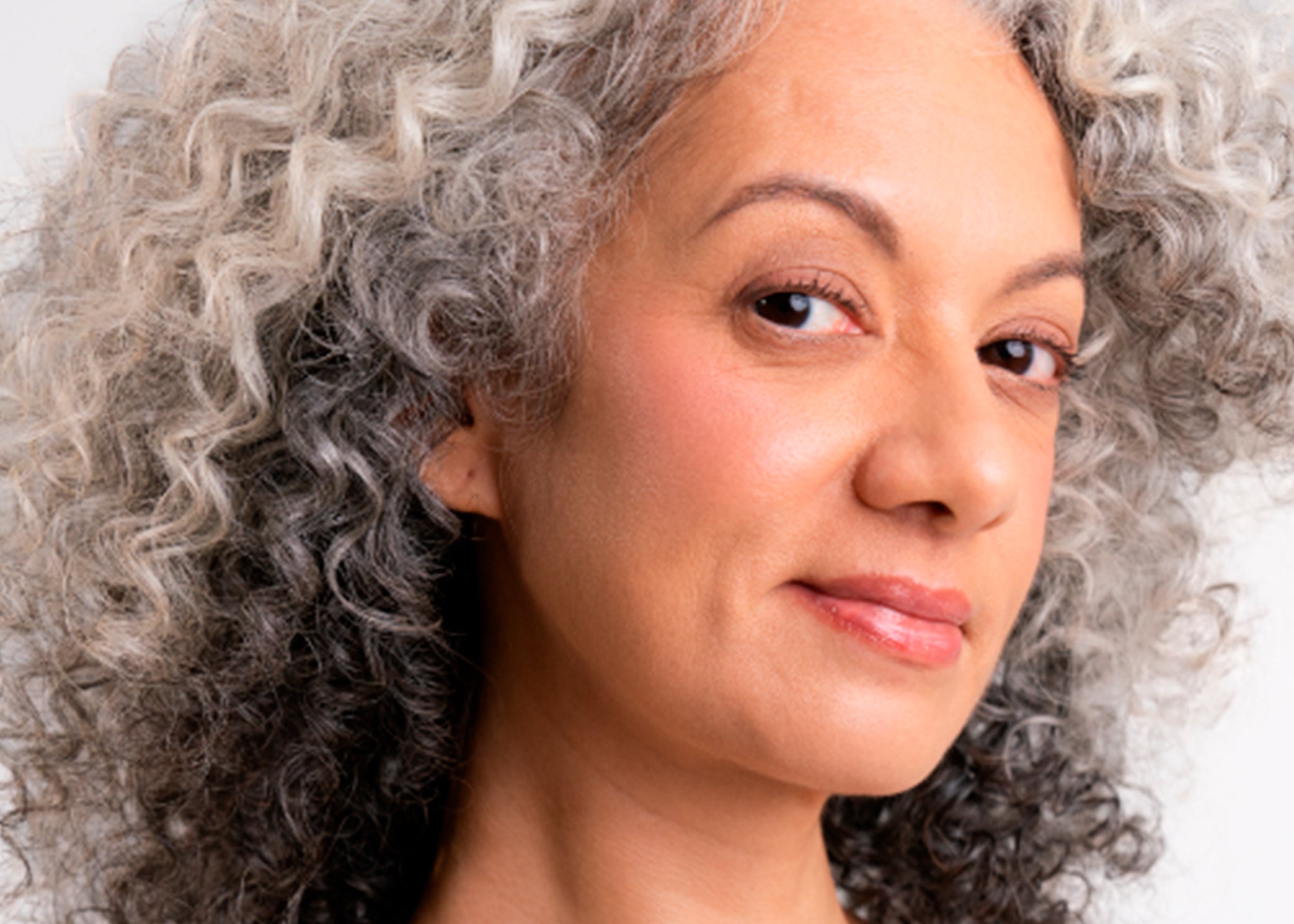 Cuidados com a pele madura na menopausa